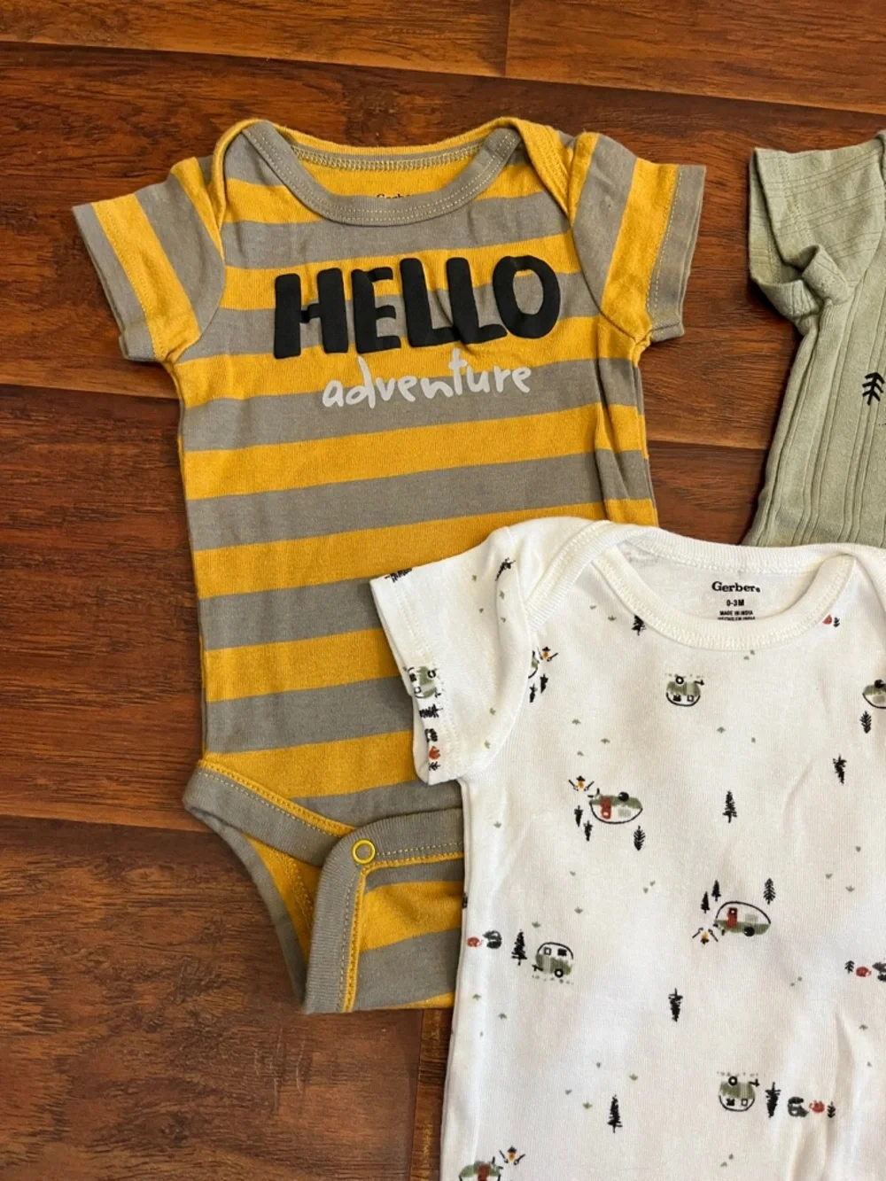 ⭐️⭐️ PICK 5 / $20 (3) Gerber Baby Bodysuit Set 0-3M